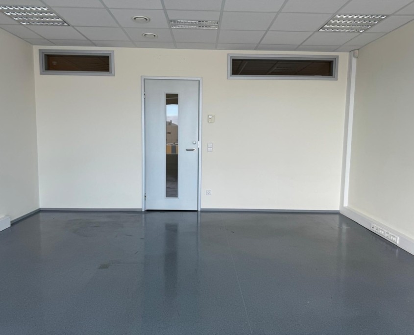 98477ac3-5172-4096-861b-f76781161571